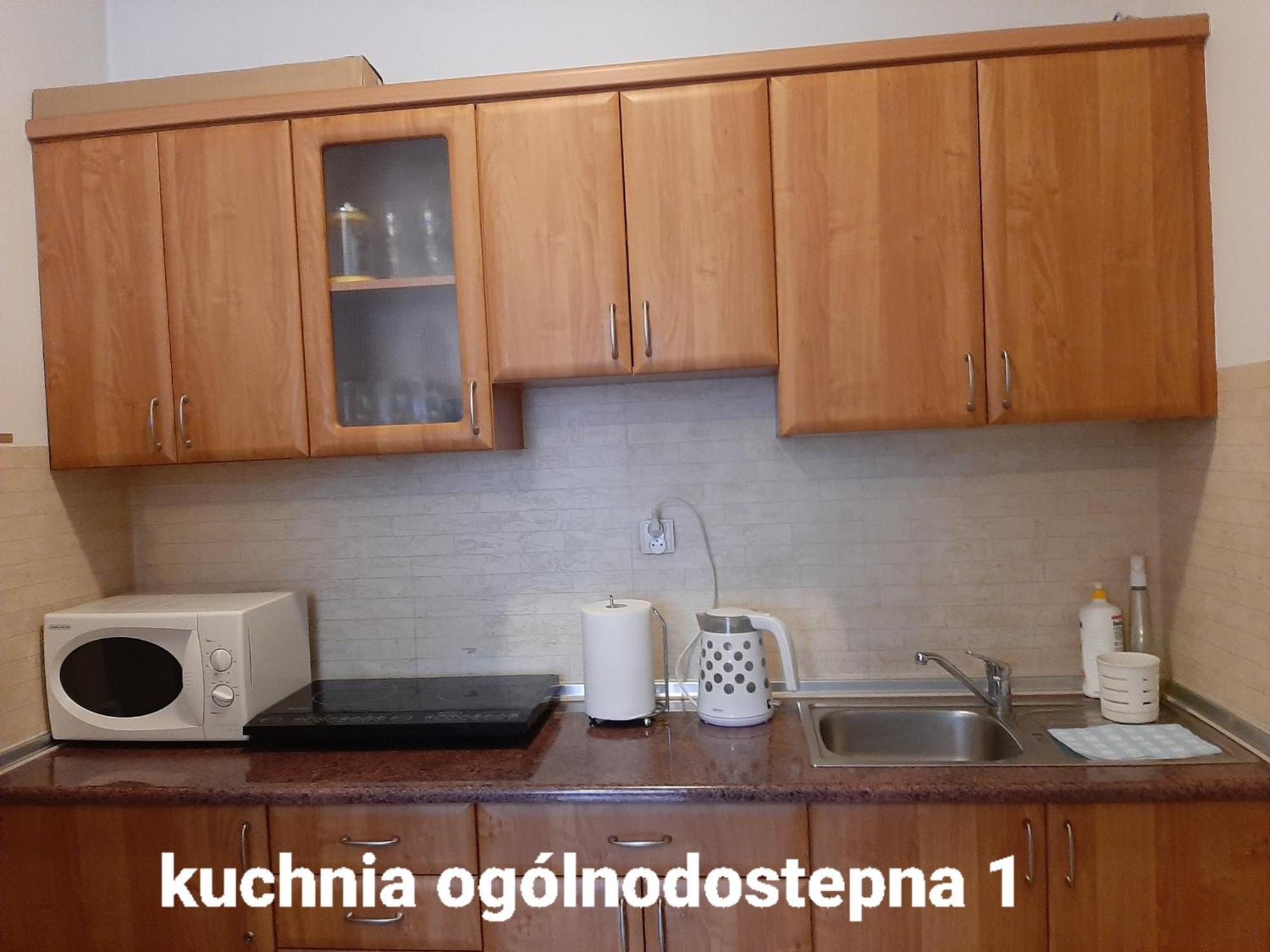 Noclegi Viktor กัลวาเรีย เซบริซิดอว์สกา ภายนอก รูปภาพ